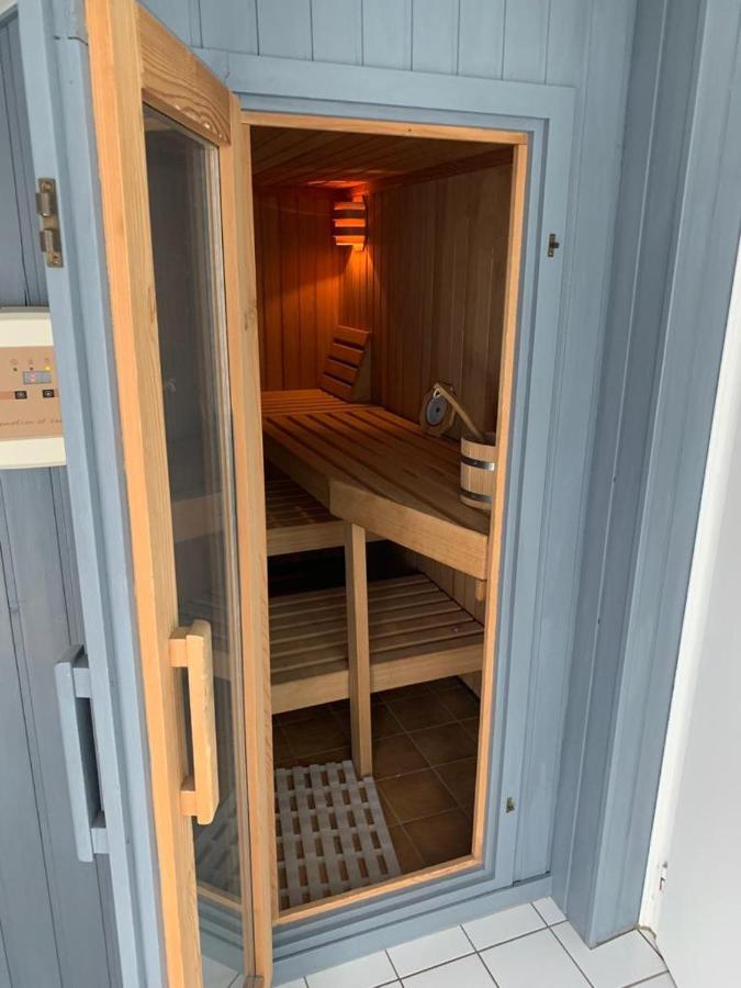 Wohnung Mit Einer Sauna Direkt Am Park Wiesbaden Buitenkant foto